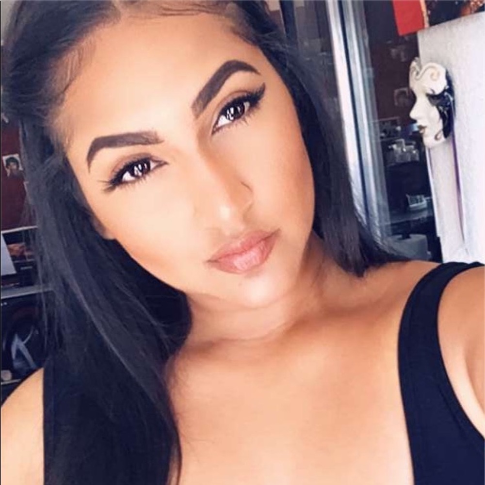 Meet your Posher, Stephanie